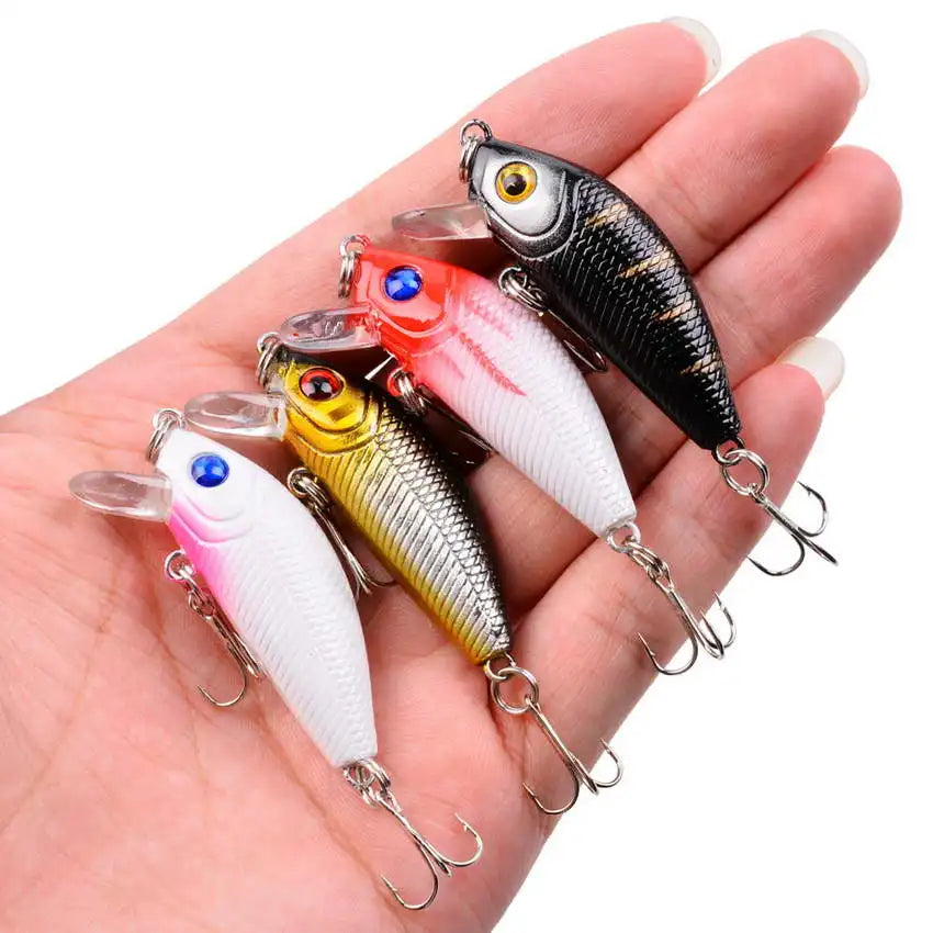 Fishing lure kit with crankbait minnow and popper lures - lifelike bass baits set