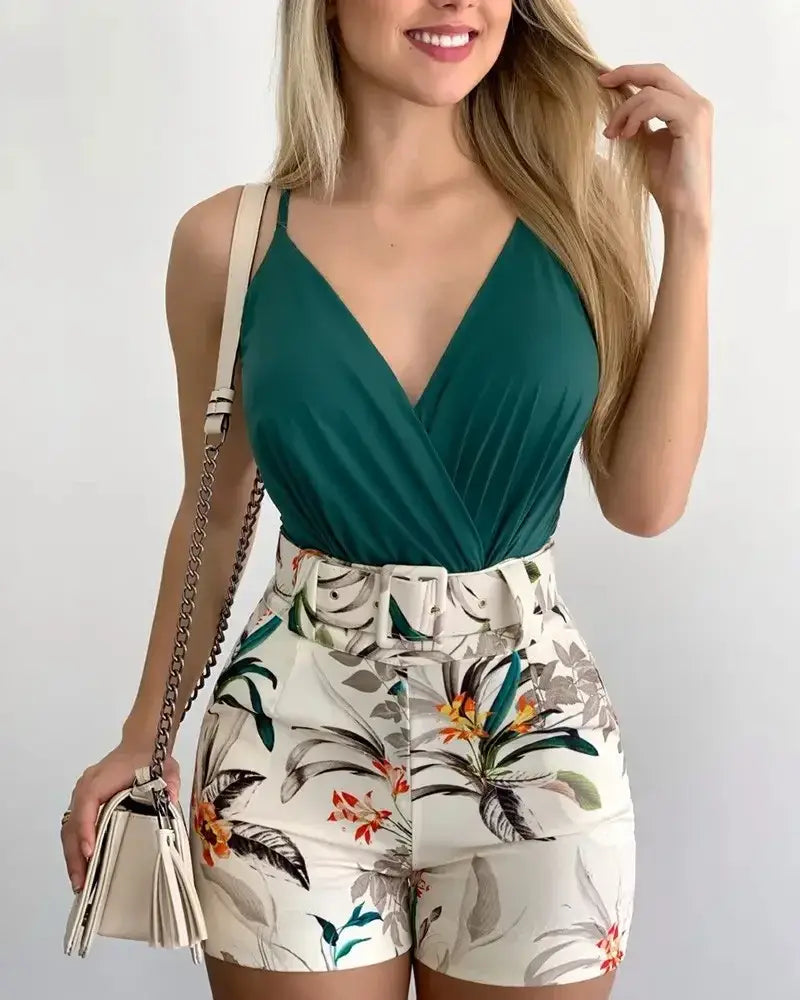 2024 Summer Sexy Fashion Two-piece Hips Beach Women Suspender Shorts Suit Monos Mujer Elegante with Belt