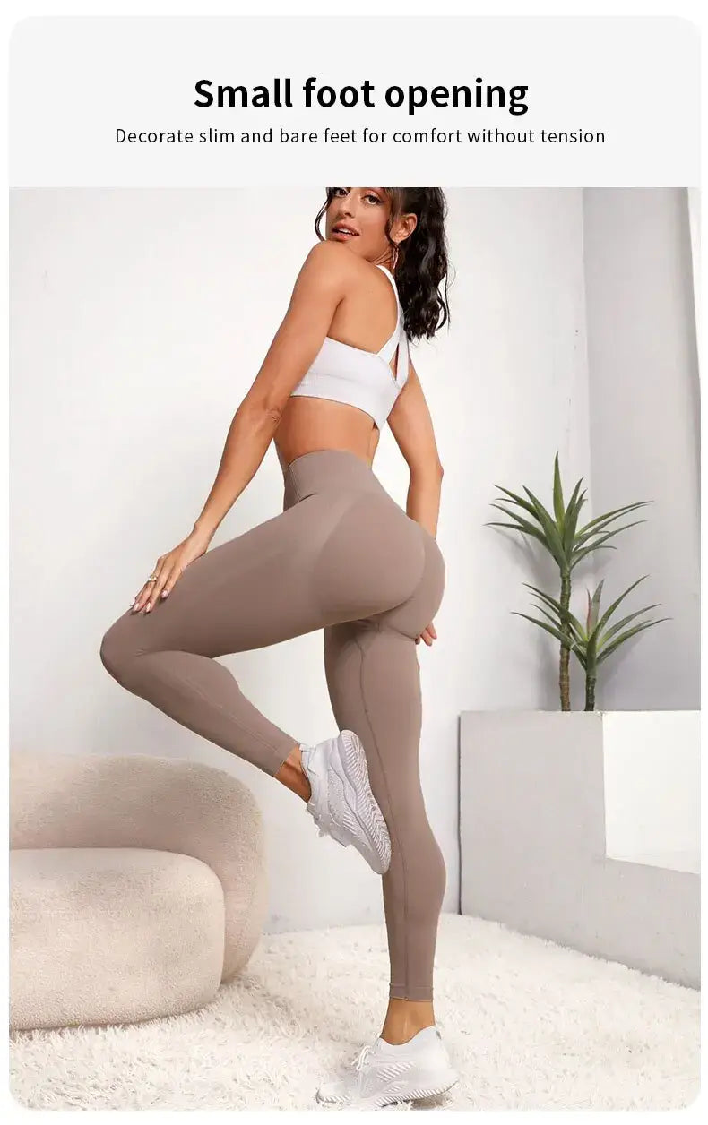 Women’s seamless yoga pants | high waist fitness leggings | contouring design & moisture-wicking