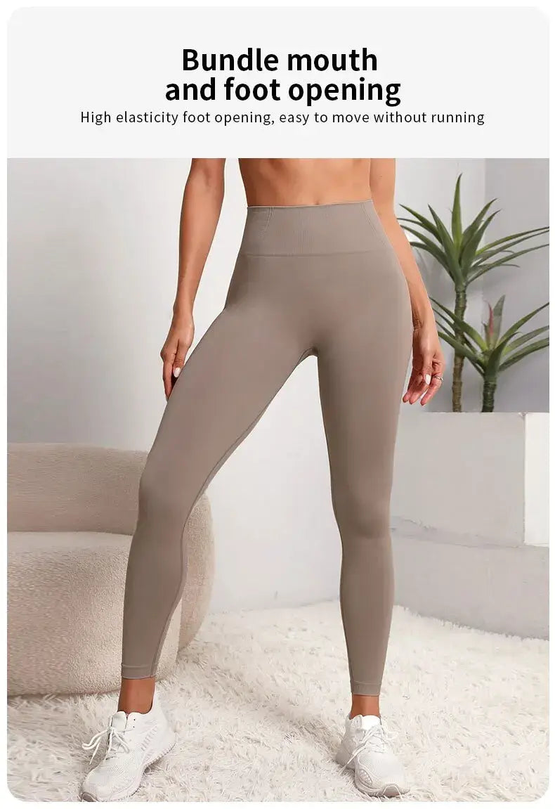 Women’s seamless yoga pants | high waist fitness leggings | contouring design & moisture-wicking